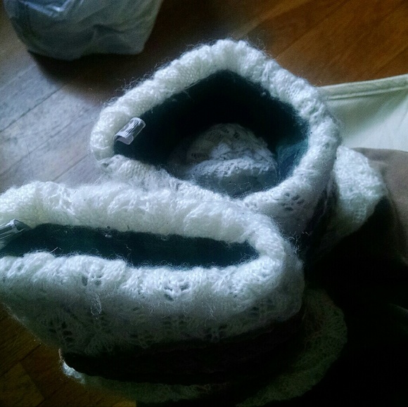 Muk Luk Boots - Picture 5 of 6